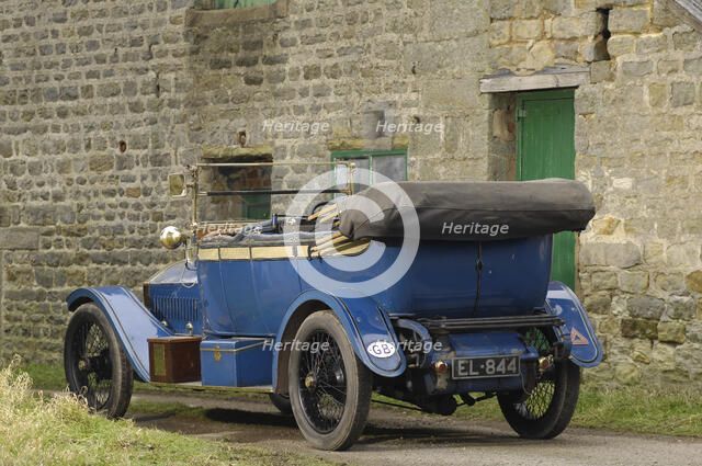 Napier open tourer 1913. Artist: Simon Clay.
