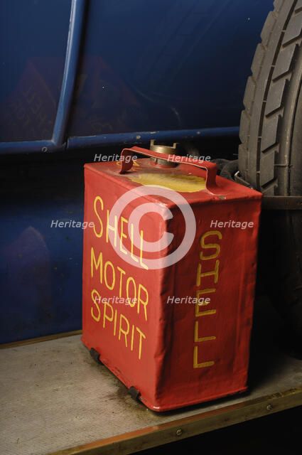 Napier open tourer 1913. Artist: Simon Clay.