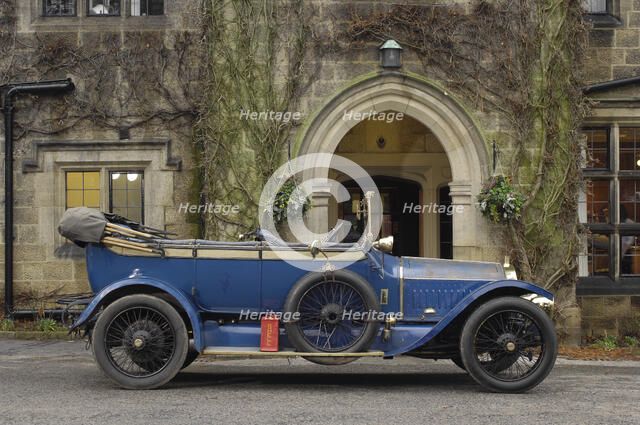 Napier open tourer 1913. Artist: Simon Clay.