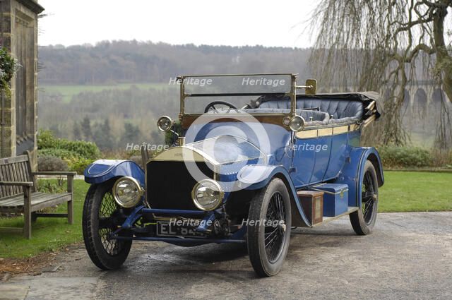 Napier open tourer 1913. Artist: Simon Clay.