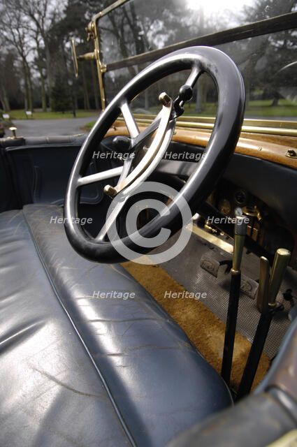 Napier open tourer 1913. Artist: Simon Clay.