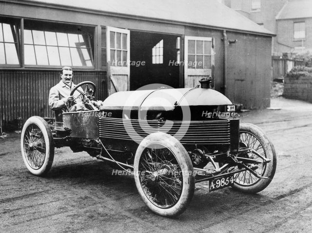 Napier L48 in 1905 with Newton. Creator: Unknown.