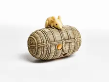 Netsuke (basket with mouse motif), 19th century. Creator: Kano Tomokazu