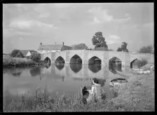 New Bridge, Newbridge, Northmoor, West Oxfordshire, Oxfordshire, 1945-1960. Creator: Margaret F Harker