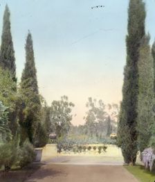 "New Place," William Henry Crocker house, 80 New Place Road, Hillsborough, California, 1917. Creator: Frances Benjamin Johnston