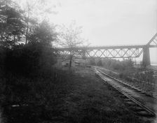 New steel bridge at Glasgow, Mo., 1901 Oct 9. Creator: Unknown