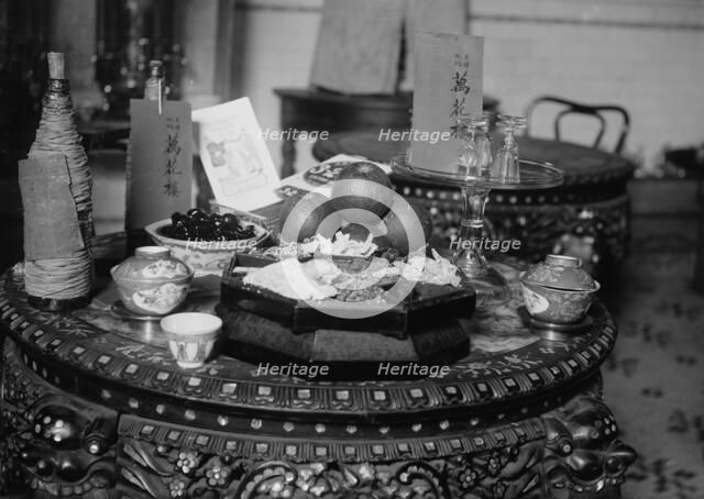 New Years feast, Chinatown 2/18/12, 1912. Creator: Bain News Service.