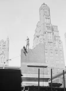 New York City views, between 1927 and 1938. Creator: Arnold Genthe