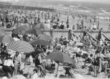 New York City views, Long Beach, 1927 Creator: Arnold Genthe