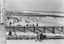 New York City views, Long Beach, 1927 Creator: Arnold Genthe