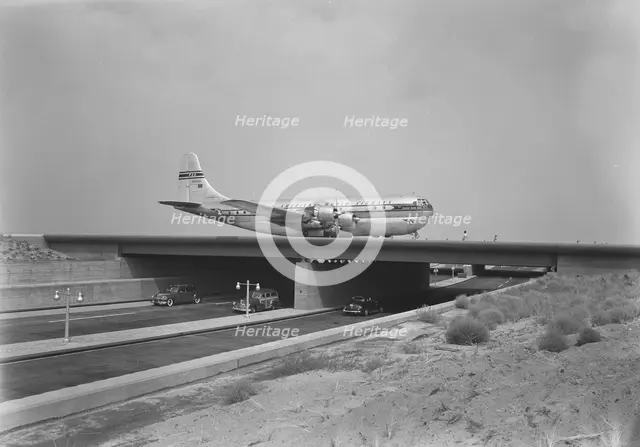 New York International Airport, Idlewild, New York, 1949. Creator: Gottscho-Schleisner, Inc.