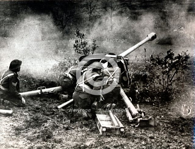 New Zealand anti-tank gun crew in action, near Cassino, Italy, World War II, 1944. Creator: Unknown.