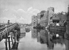 Newark Castle and Bridge c1896. Artist: Frith & Co