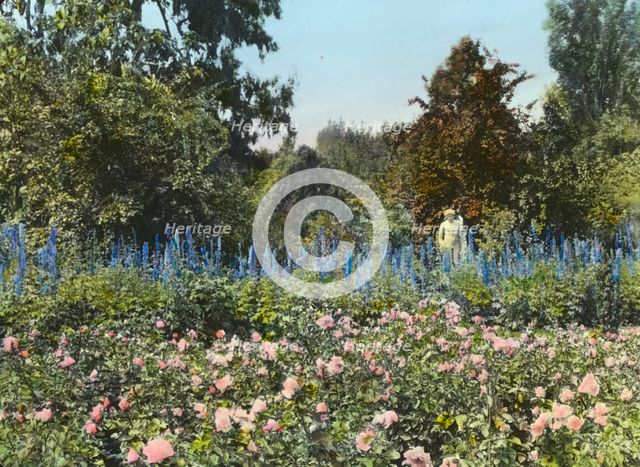 "Newmar," Senator George Almer Newhall house, 1761 Manor Drive, Hillsborough, California, 1917. Creator: Frances Benjamin Johnston.