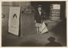 Newsboy, Mobile, Alabama, 1914. Creator: Lewis Wickes Hine