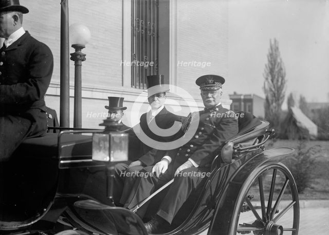 Newton Diehl Baker, Secretary of War, with General Scott, 1917.  Creator: Harris & Ewing.
