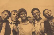 Neapolitan boys posing in a line, c1900s. Creator: Unknown
