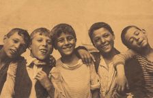 Neapolitan boys posing in a line, c1900s. Creator: Unknown