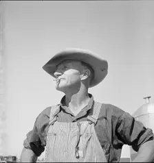 Nebraska farmer come to pick peas, Near Calipatria, California, 1939. Creator: Dorothea Lange
