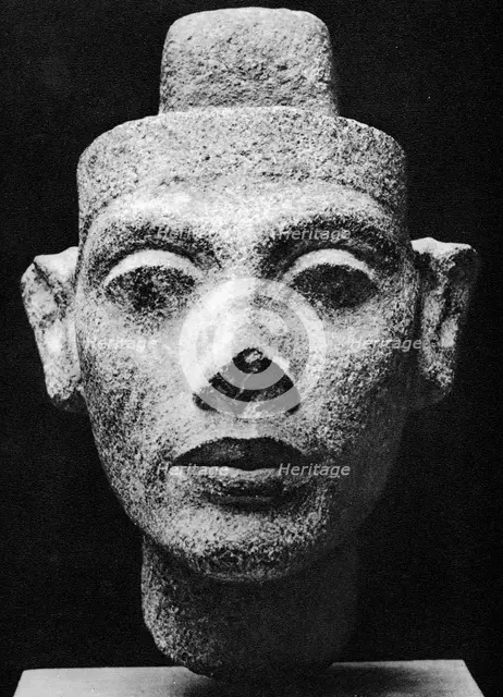 Nefertiti, queen and wife of the Pharaoh Akhenaten, Ancient Egyptian, 14th century BC. Artist: Unknown