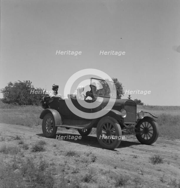 Negro family going to church, Ellis County, Texas, 1937. Creator: Dorothea Lange.