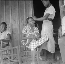 Negro women near Earle, Arkansas, 1936. Creator: Dorothea Lange