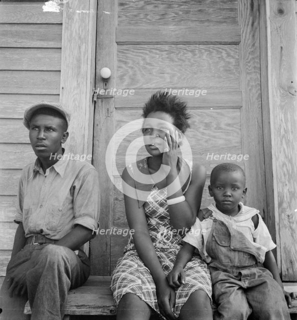 Negroes under the National Youth Administration, Live Oak, Florida, 1936. Creator: Dorothea Lange.