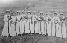 Nemours Trap Shooting Club (ladies), between c1910 and c1915. Creator: Bain News Service