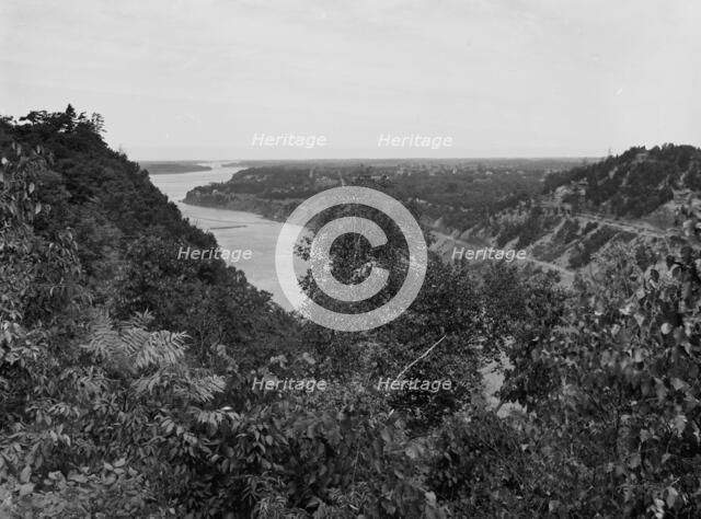 Niagara gorge from near Queenstown [sic] Heights, N.Y. [and Canada], between 1890 and 1899. Creator: Unknown.