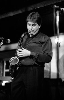Nigel Hitchcock, Watermill Jazz Club, Dorking, Surrey, Sept 2000. Artist: Brian O'Connor