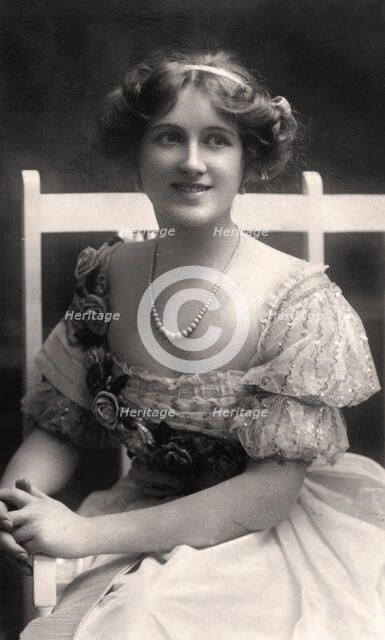 Nina Sevening, British actress, early 20th century.Artist: Dover Street Studios