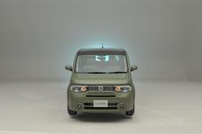 Nissan Cube 2008. Artist: Simon Clay