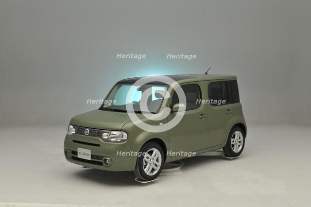 Nissan Cube 2008. Artist: Simon Clay.