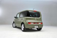 Nissan Cube 2008. Artist: Simon Clay
