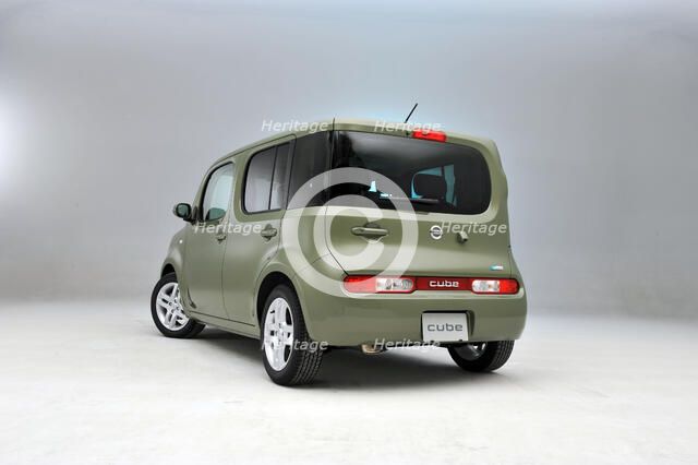 Nissan Cube 2008. Artist: Simon Clay.