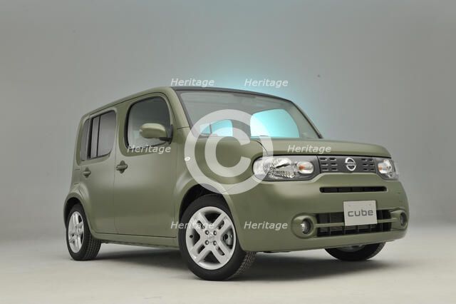 Nissan Cube 2008. Artist: Simon Clay.