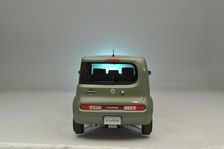 Nissan Cube 2008. Artist: Simon Clay