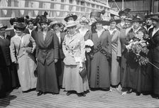 Nurses on American liner the St. Louis, 4/17/15, 1915. Creator: Bain News Service