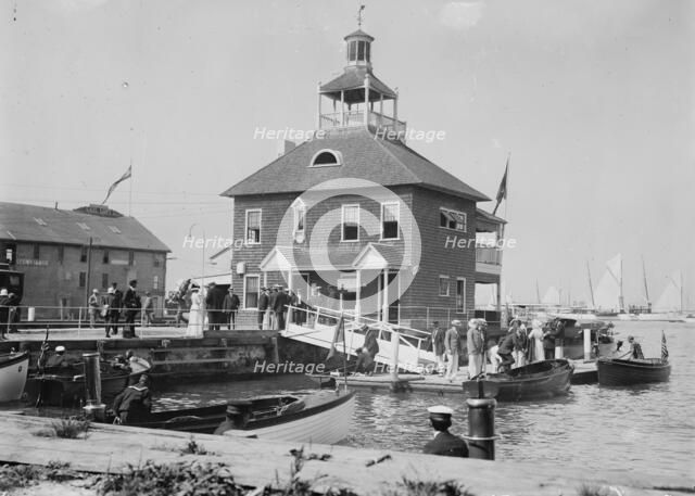 N.Y. Yacht Club Landing - Newport, between c1910 and c1915. Creator: Bain News Service.