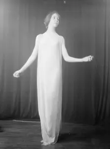 O'Malley, Ruth Power, 1922 June 3. Creator: Arnold Genthe