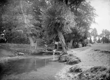 Small mill wheel on the Ginge Brook, Sutton Courtenay Mill, Oxfordshire, c1860-c1922. Artist: Henry Taunt