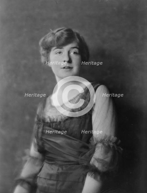 Small, Patty, Miss, portrait photograph, 1916. Creator: Arnold Genthe.