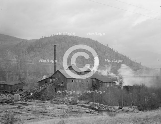 Small private lumber mill still operating in region..., Boundary County, Idaho, 1939. Creator: Dorothea Lange.