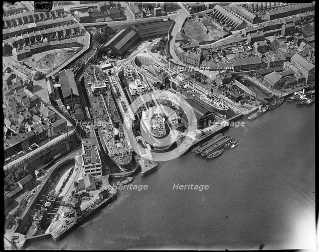 Smith's Docks, North Shields, Tyne & Wear, c1930s. Creator: Arthur William Hobart.