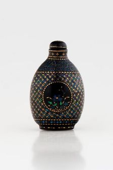 Snuff bottle, 18th century. Creator: Unknown