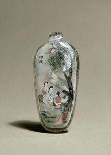 Snuff bottle depicting a scene from Strange Tales of a Scholar's Studio, early 20th century. Artist: Ye Zhongshan