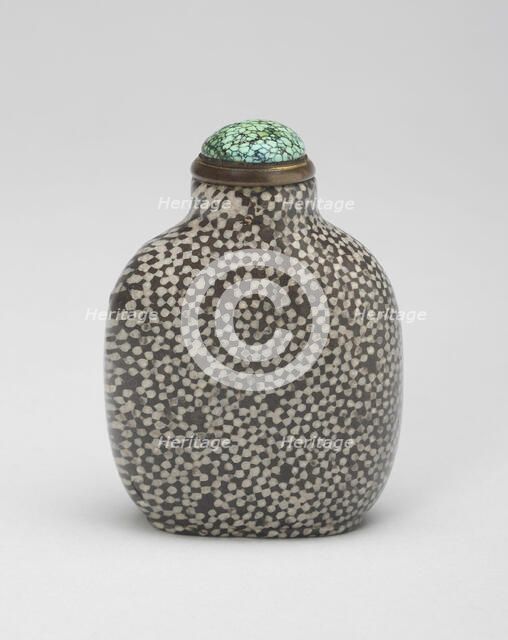 Snuff Bottle, Qing dynasty (1644-1911). Creator: Unknown.