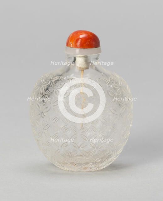 Snuff Bottle with "Cash" Pattern, Qing dynasty (1644-1911), 1750-1800. Creator: Unknown.