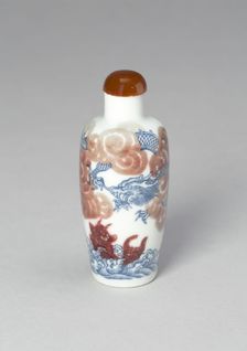 Snuff Bottle with a Dragon and a Carp, Qing dynasty (1644-1911), 19th century. Creator: Unknown