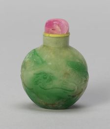 Snuff Bottle with a Hawk and a Bear beneath a Pine Tree, Qing dynasty (1644-1911), 1820-1900. Creator: Unknown